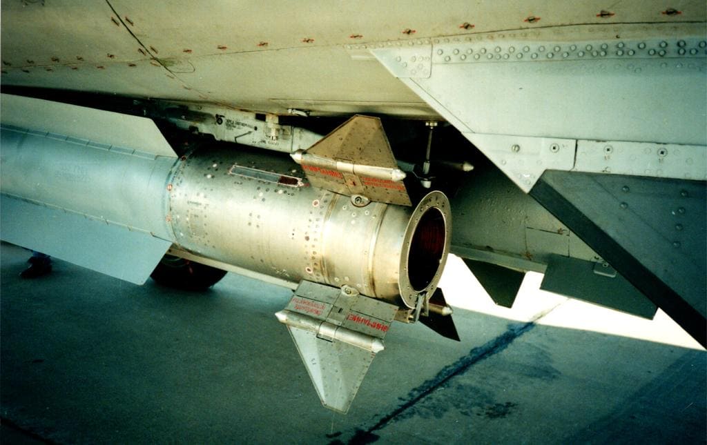 самолет миг-31, ракета воздух-воздух, ракета р-37, авиация ссср