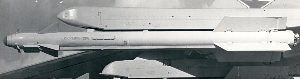 самолет миг-31, ракета воздух-воздух, ракета р-73м, оружие воздушного боя