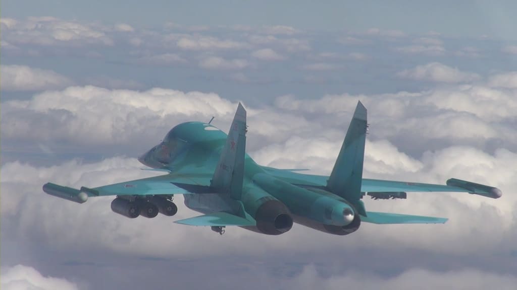 Су-34 против F-15E. Сравнение ударного ракетного вооружения двух самых эффективных ударных самолетов ВВС России и Америки.
