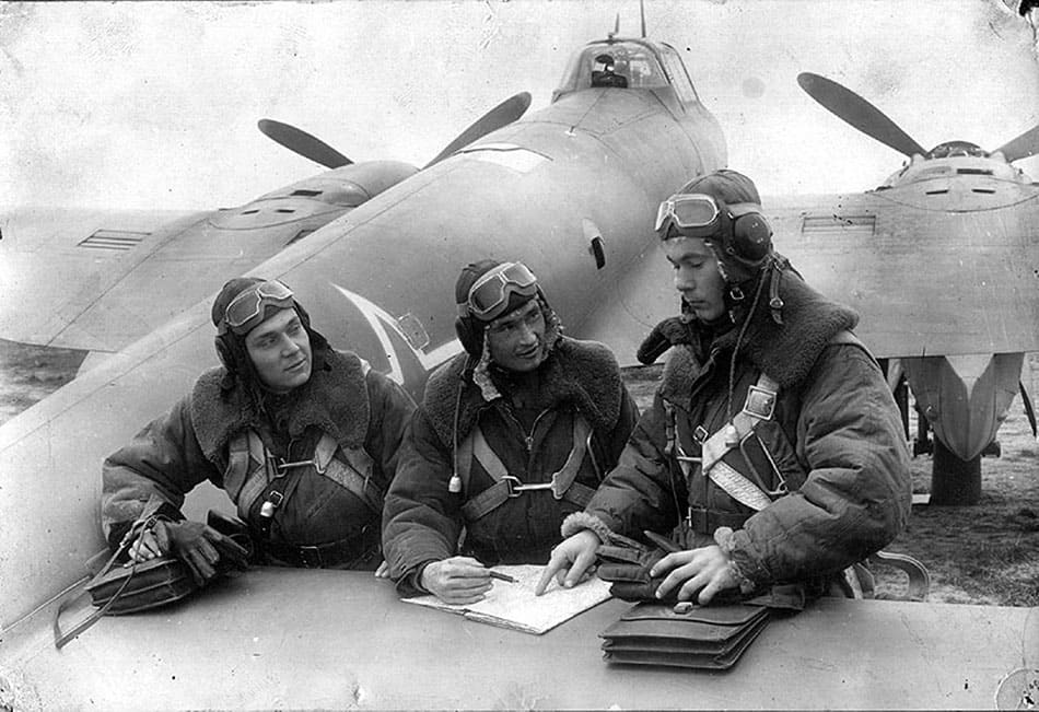 экипаж, Пе-2, дальний разведчик, авиация