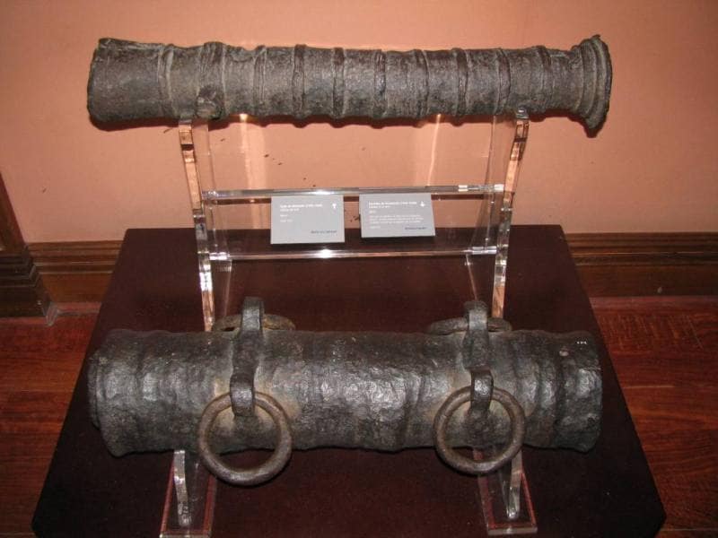 Эти бомбарды изготовлены по заказу флота Испании где-то в промежутке между 1470 и 1525 годами
