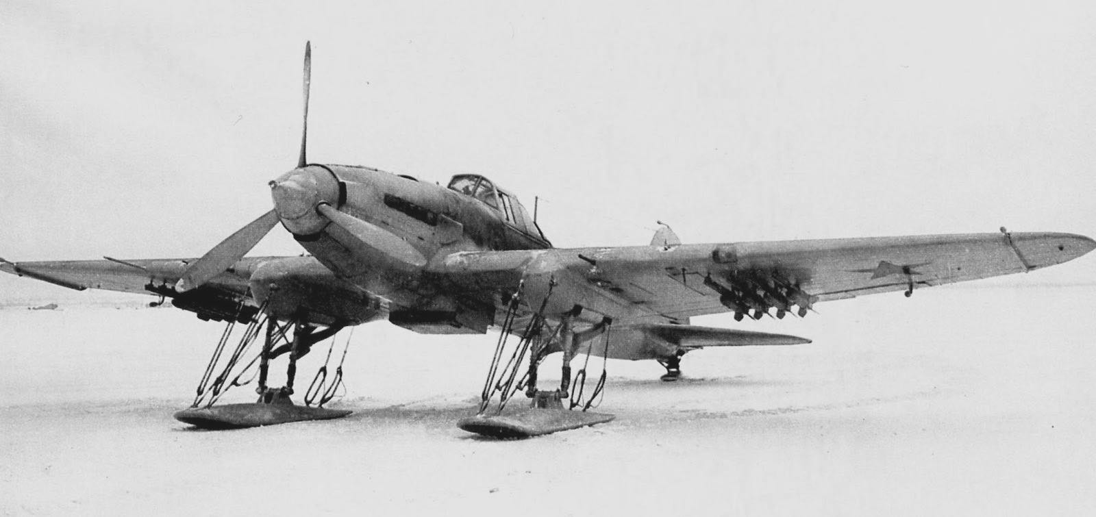 советский штурмовщик, штурмовик Ил-2, гроза фашистов, боевой самолет