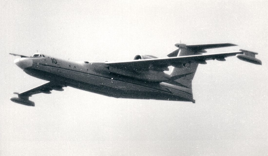опытный образец, самолет бериев а-40, самолет в полете