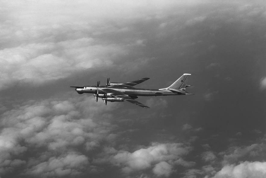 Самолеты Ту-95РЦ в 80-е годы были еще сравнительно новыми машинами с большим остатком ресурса
