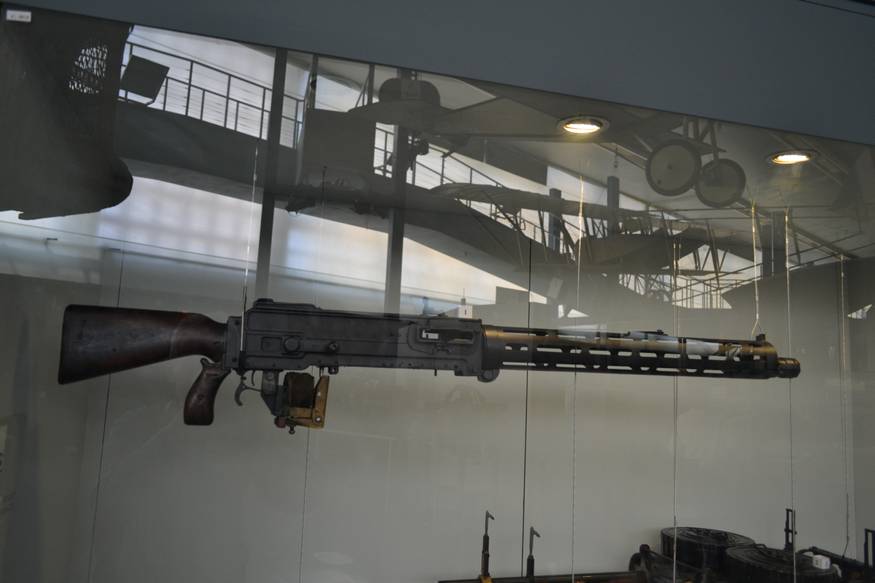 Пулемет MG 14 «Парабеллум» системы Хайнемана – первый в мире образец вооружения, специально спроектированный для установки на летательных аппаратах