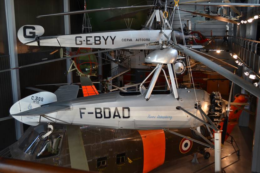 В Музее Ле-Бурже хранится экземпляр автожира Сиерва С.30, выпущенный во Франции фирмой Liore et Olivier в 1940 году для французской военной авиации 