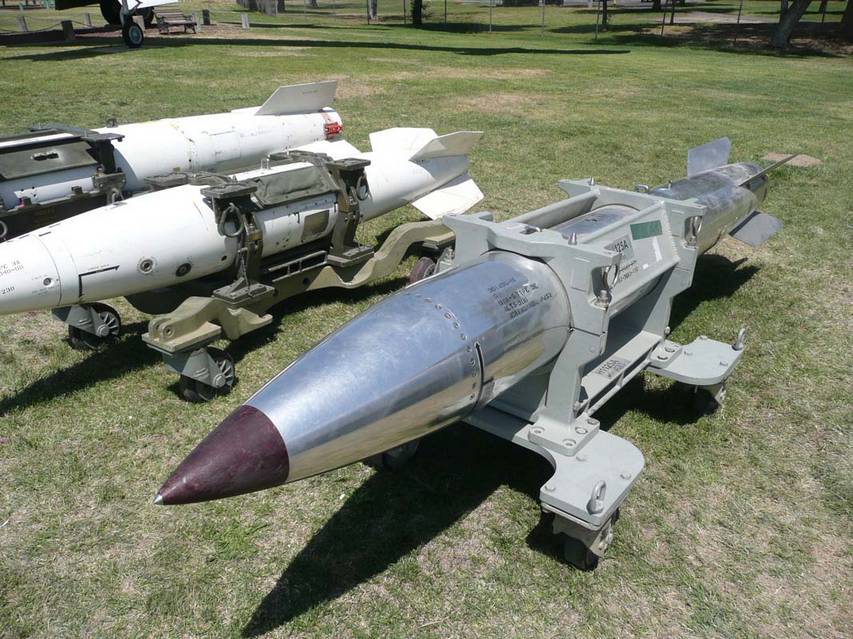 Термоядерная бомба В61 – второй и последний компонент базового состава вооружения стратегического бомбардировщика В-1В 
