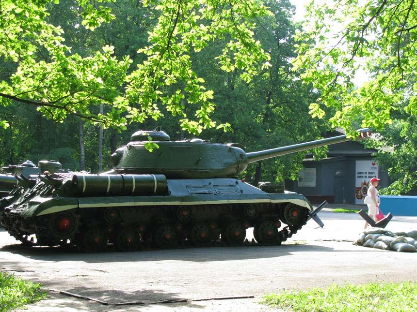 ИС-2 очень пригодились – этот танк значительно усилил «броневой кулак» Красной Армии