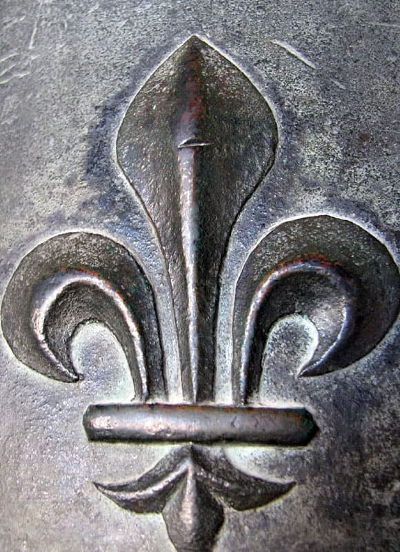 медное литье, лилии, эмблема французской артиллерии