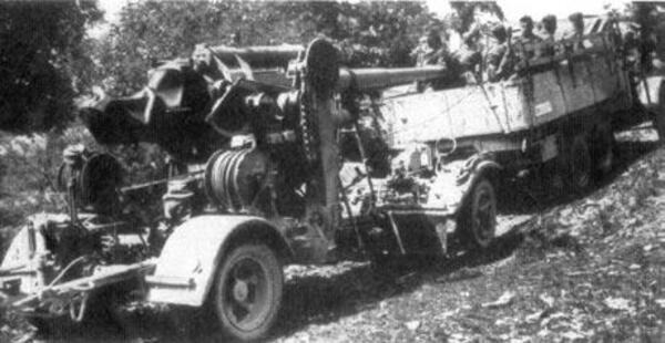88-мм зенитное орудие Flak 18, трехосный грузовик, фирмаBussing-NAG