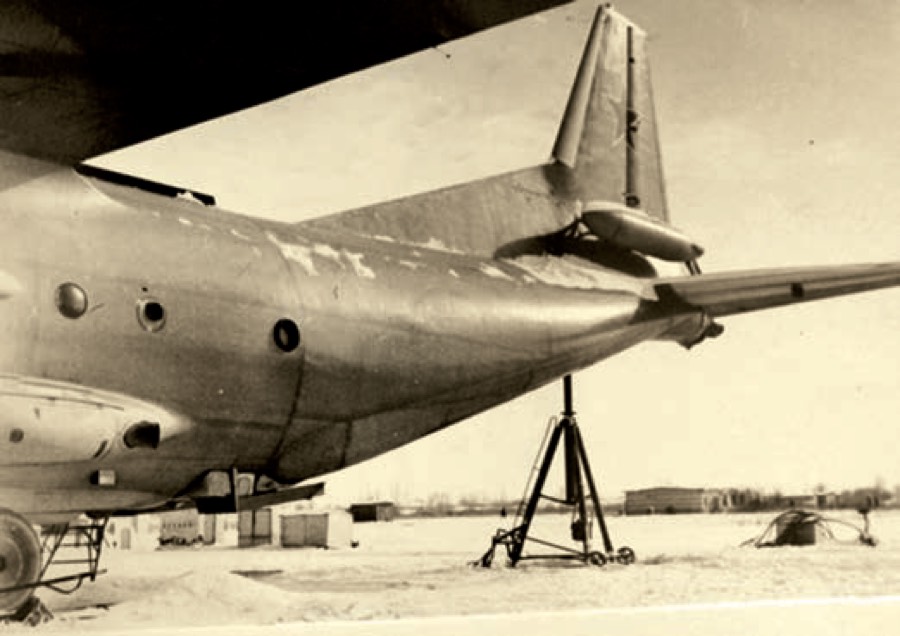 самолет радиоэлектронного противодействия, ан-12пп, авиационные средства защиты