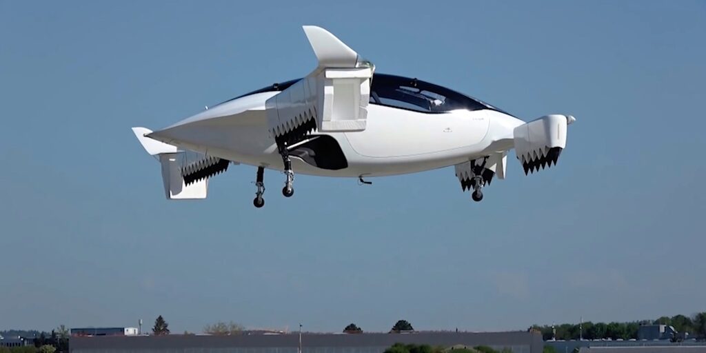 Электрический самолет вертикального взлета и посадки с уникальными электрическими реактивными двигателями