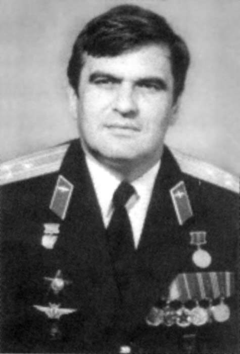Ан-124, штурман-испытатель А.Г. Смирнов
