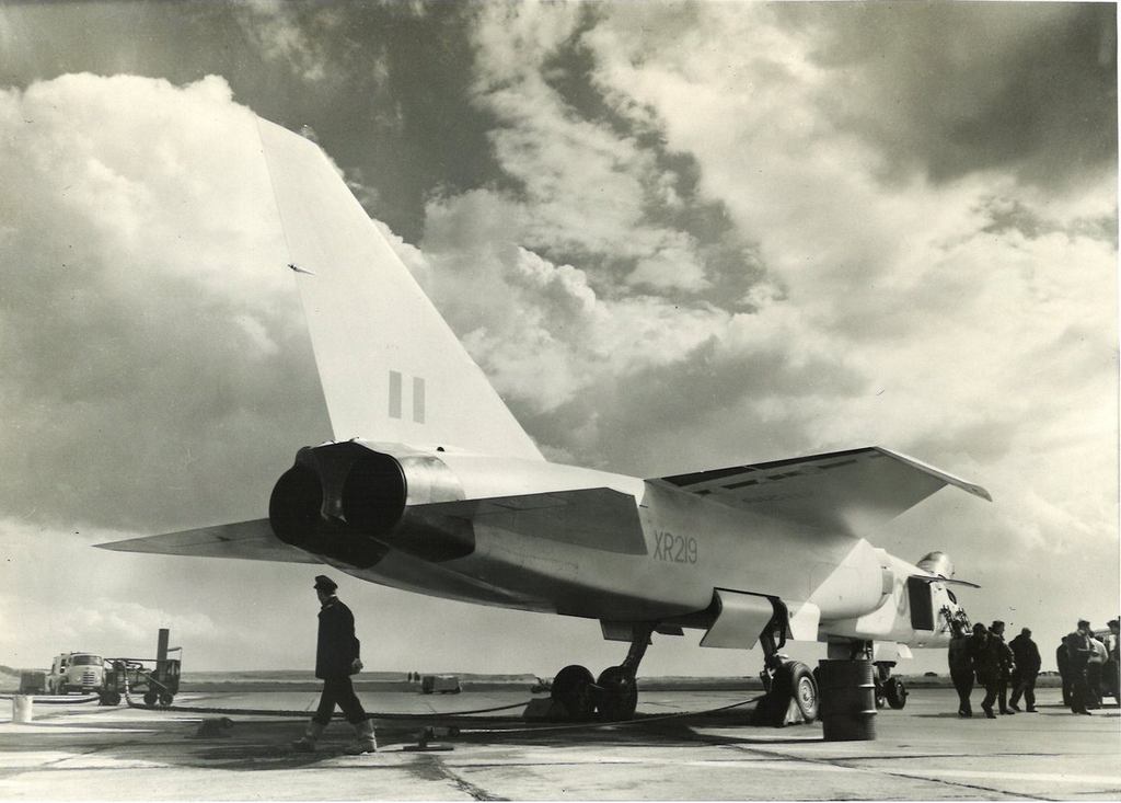 испытания бомбардировщика, самолет tsr2, британский самолет