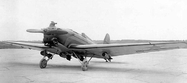 легкий бомбардировщик, УТ-2МВ, учебно-тренировочный самолет