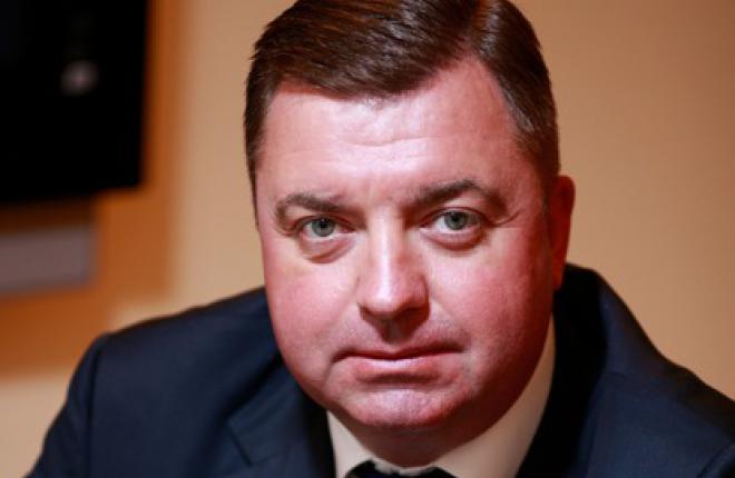 Д. Петров возглавлял холдинг в ноябре 2010 - сентябре 2013 года