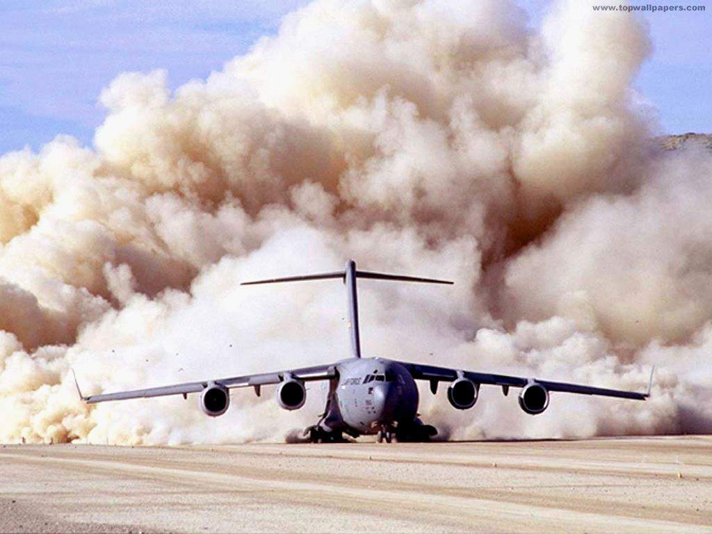 Военно-транспортный самолет Боинг С-17А «Глоубмастер» III 