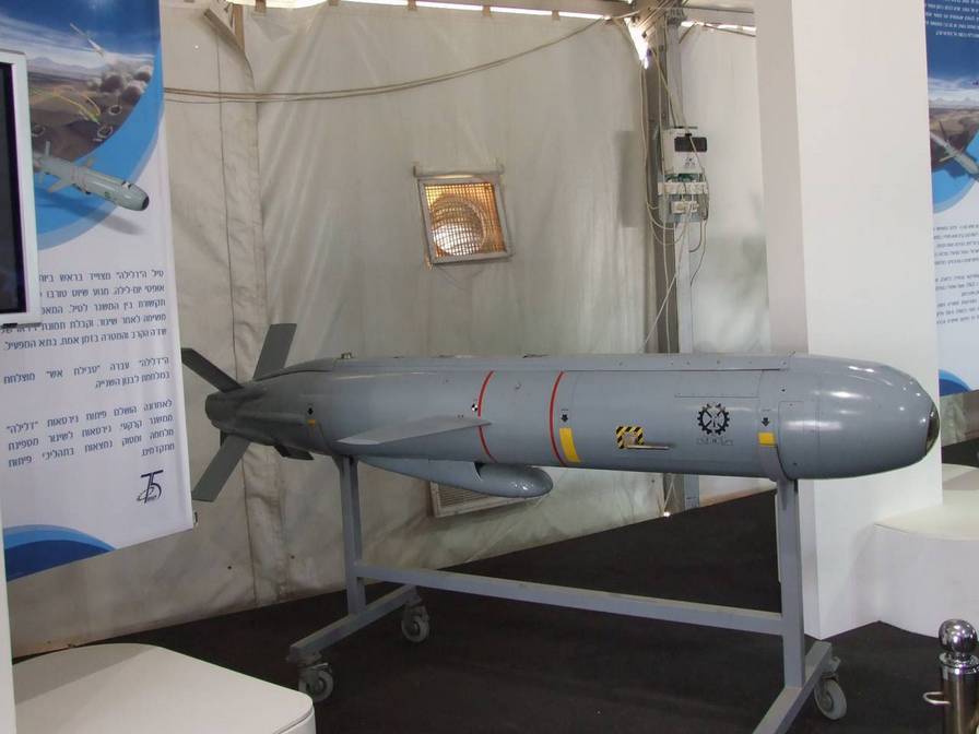 Израильская высокоточная тактическая крылатая ракета Далила AL (вариант для запуска с самолетов). Сегодня она активно продвигается на экспорт
