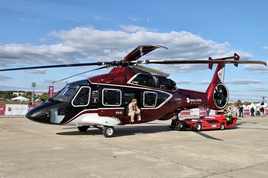 Первый опытный вертолет Ка-62 на выставке МАКС-2016