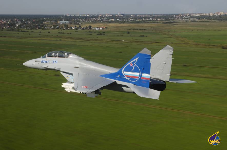 Многоцелевой истребитель МиГ-35 поколения IV++ существенно нарастил свою огневую мощь и дальность полета, сохранив прекрасные летные качества прототипа МиГ-29, включая высокую маневренность