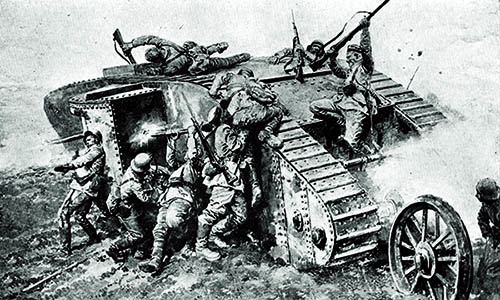 германские пехотинцы, британский танк, картина