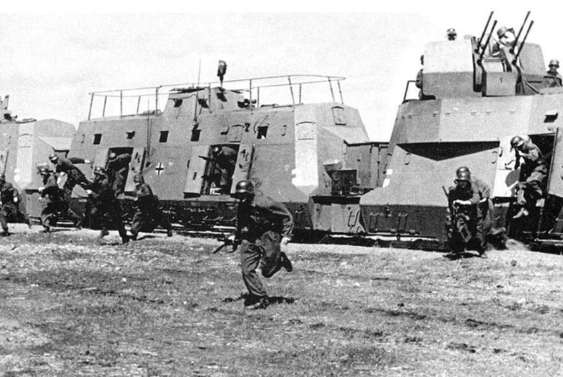 зенитно-артиллерийский вагон, немецкий бронепоезд ВР42, десант