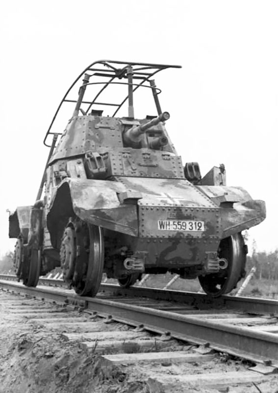 бронемашина, Panhard 38, немецкий бронепоезд ВР42