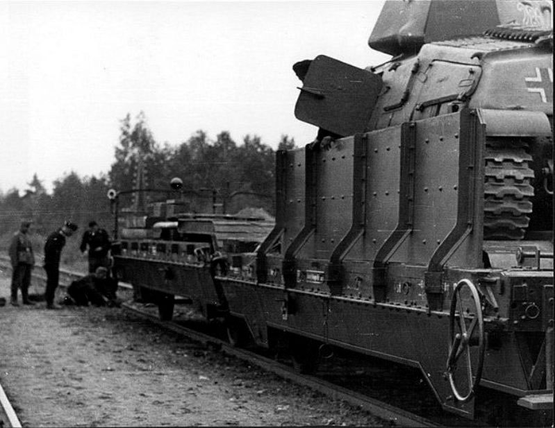 немецкий бронепоезд № 28, танк Somua S3, ширококолейный