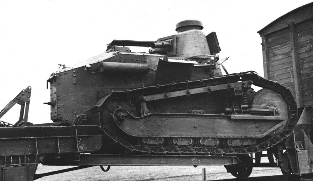 бронедрезина r, танк reno ft-17, железнодорожная платформа