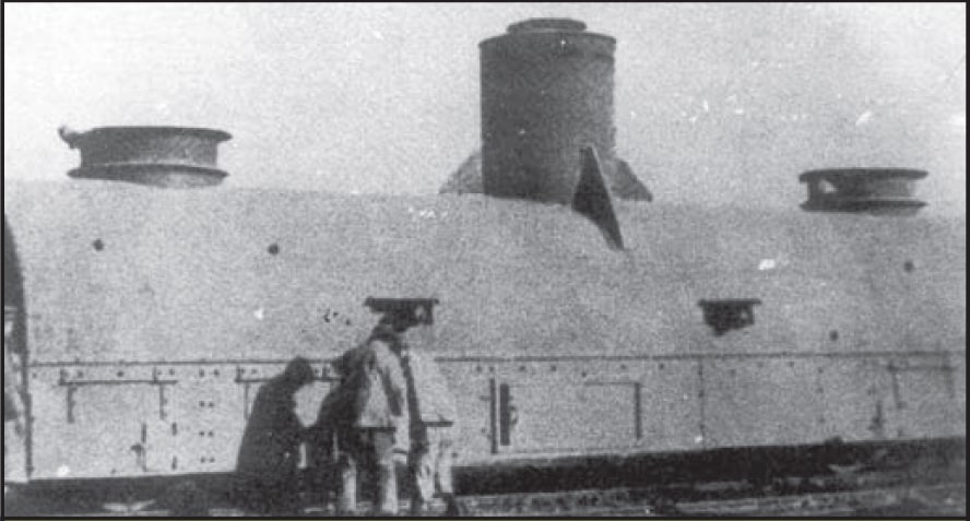 штуровой броневагон, башенки на крыше, пулеметные башенки