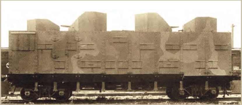 штурмовой вагон, пулеметные башенки, вооружение бронепоезда