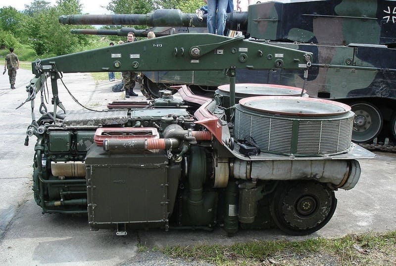 Немецкий танковый двигатель MTU