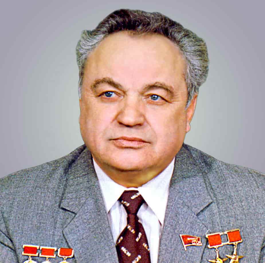 Академик Макеев Виктор Петрович (1924–1985)