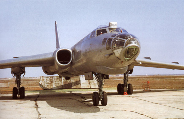 Ту-4, бомбардировщик, истребители