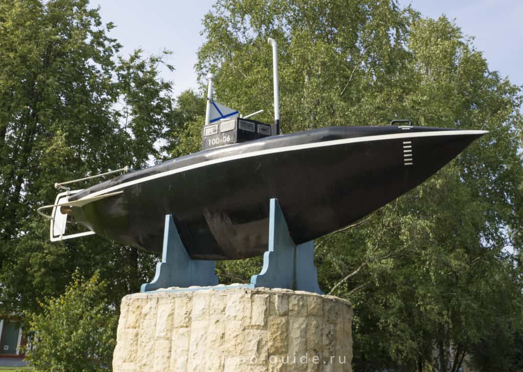 первая серийная субмарина, памятник о джевецкому, лодка джевецкого