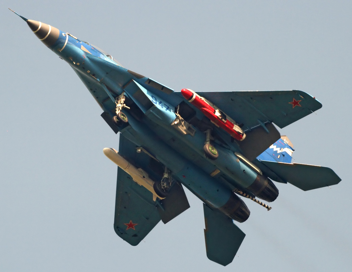 Самолет МиГ-29КУБР 