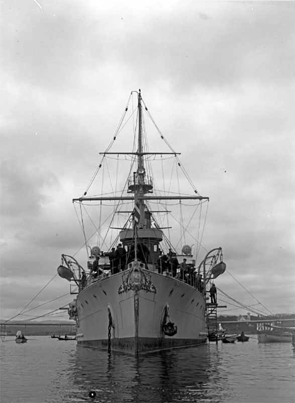 броненосец Eidsvold, эсминцы, боевые корабли