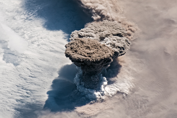 вулкан Райкоке, Космос, Дальний Восток, NASA