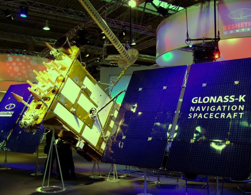 Российский Навигационный спутник «Глонасс-К» на базе негерметичной платформы «Экспресс-1000» 
