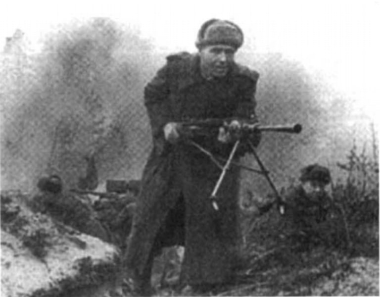 советский солдат, пулемет дп, вооружение