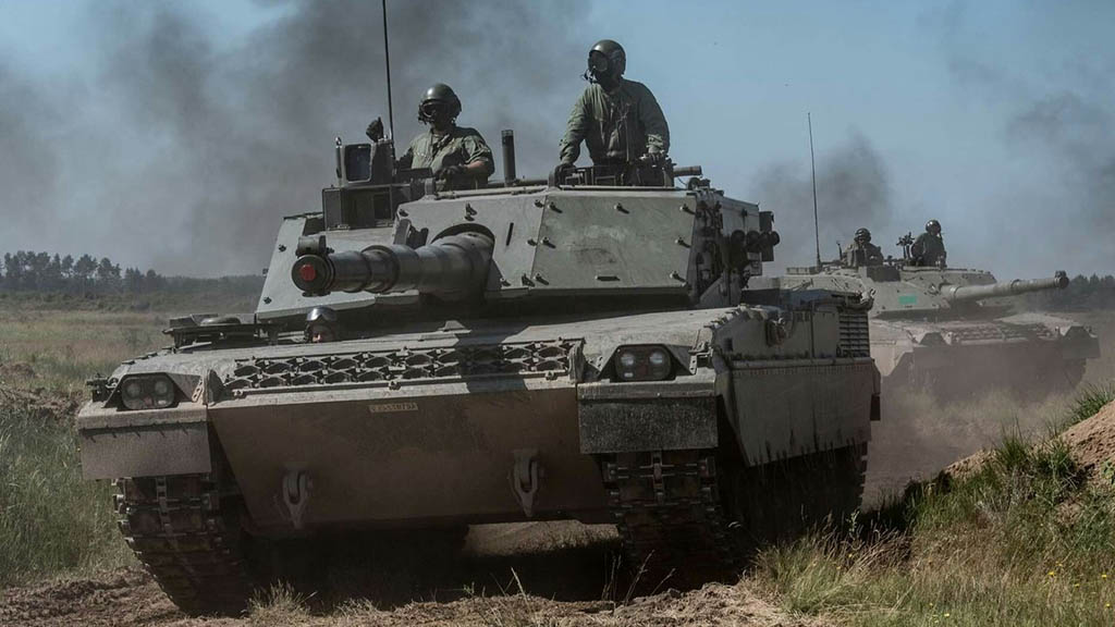 Итальянская армия переходит на новые колесные танки