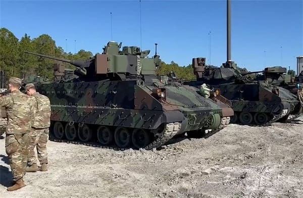 Bradley M2A4, боевые машины, армия США