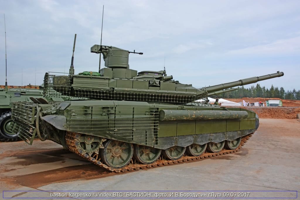 танк т-90м, образец танка, танки россии, танк экран