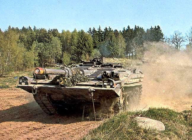 танк Strv-103А, серийный танк, трансмиссия