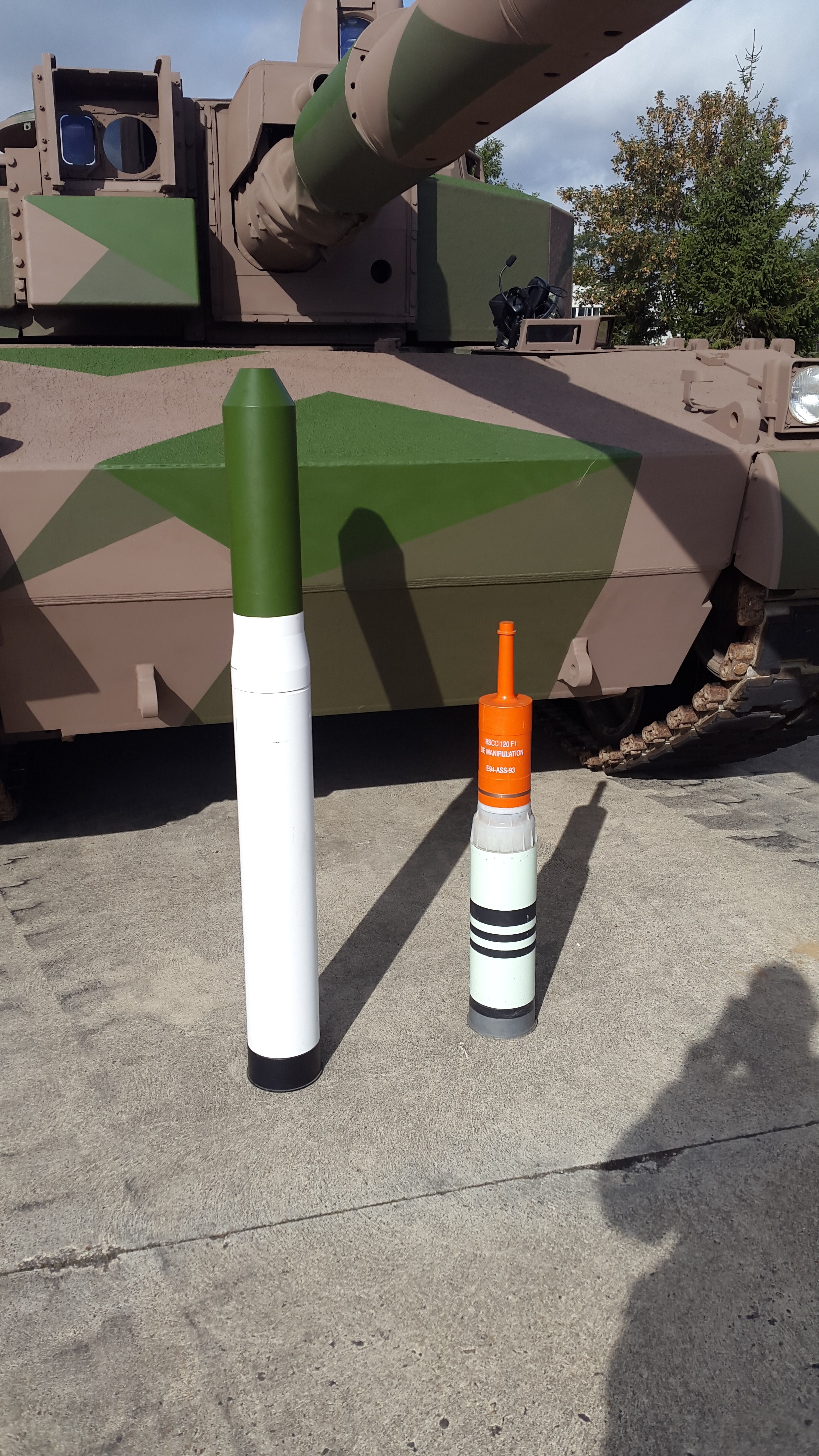 Танковые боеприпасы калибра 140 мм и 120 мм