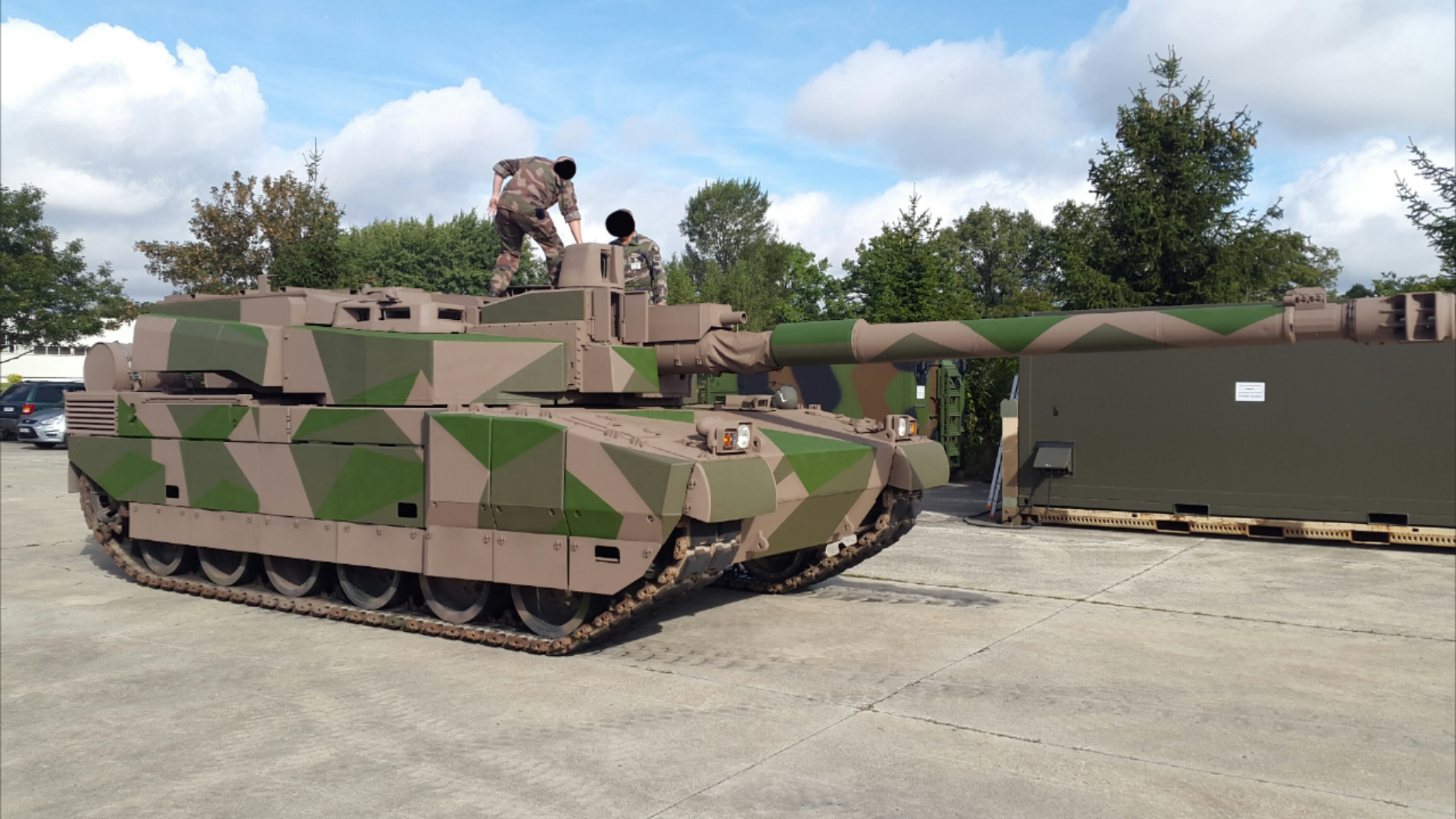 Новая европейская 140-мм пушка на танк Leclerc, пушка танка Leclerc