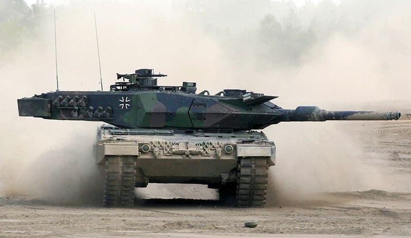 танк Leopard 2 А5 ,Механик-водитель, видеокамеры