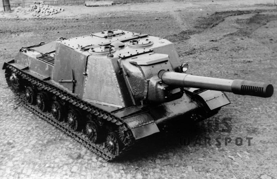 Первый опытный образец ИС-152, ЧКЗ, октябрь 1943 года. 