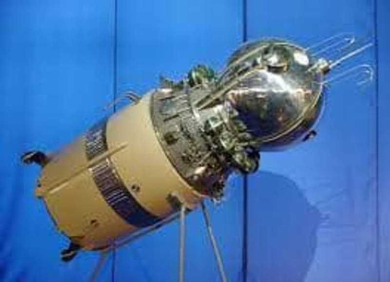 Космический корабль Восток, космонавтика, первый космонавт,  Юрий Гагарин