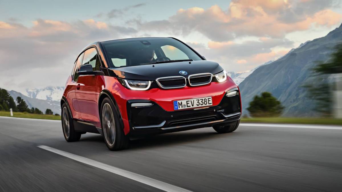 BMW i3, электомобиль, доступные электромобили